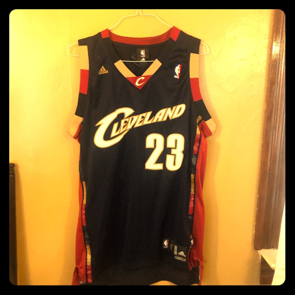 Lebron James Cleveland Throwback jersey